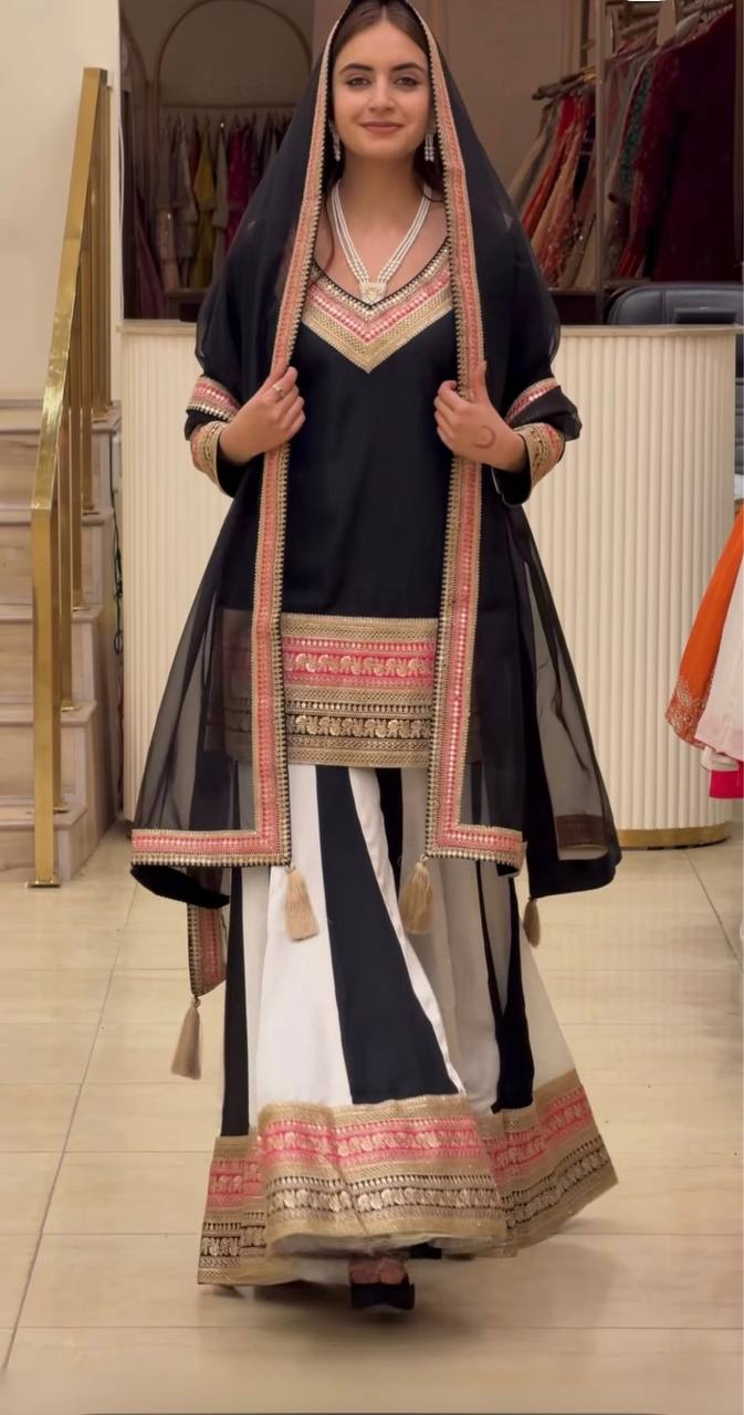 The Majestic Monochrome Gilded-Border Ensemble